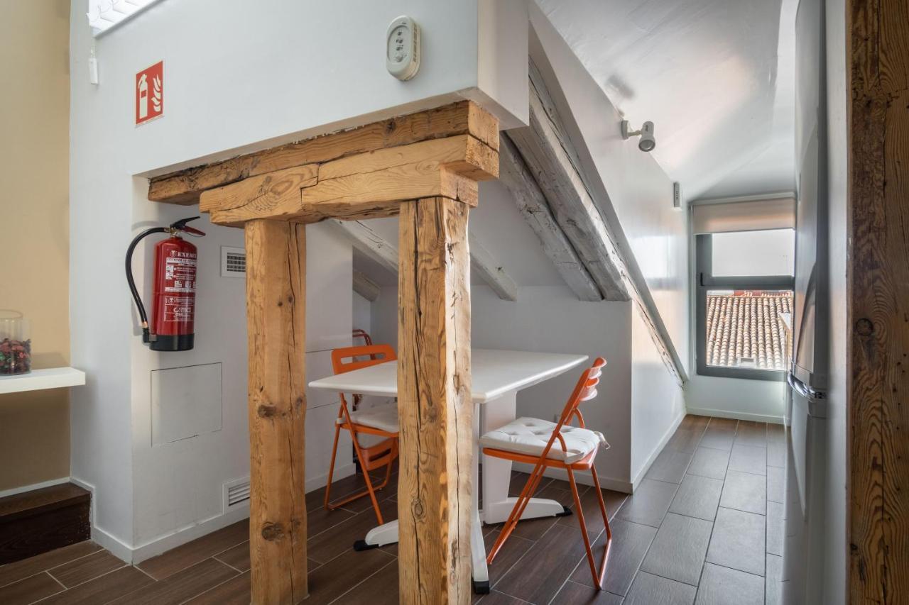 Minty Stay - Plaza Mayor 1 Bd Madrid Exterior photo